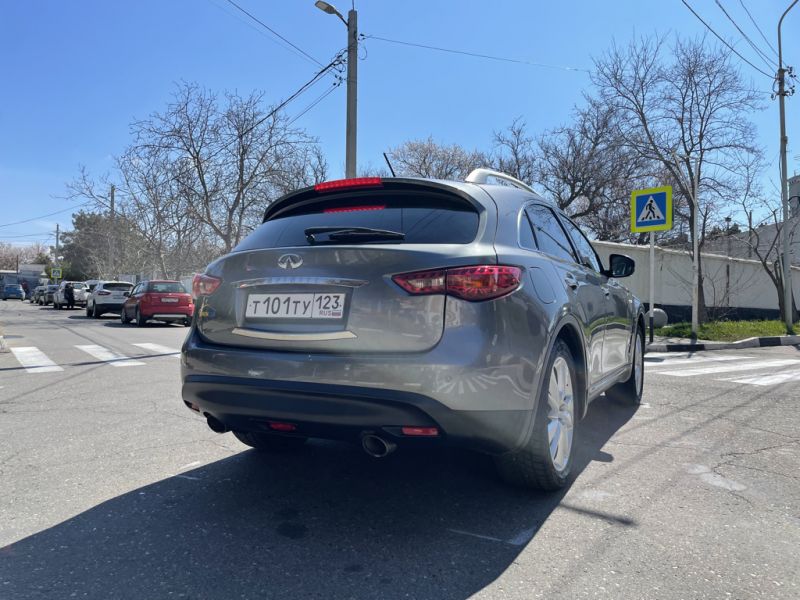 Infinity QX70